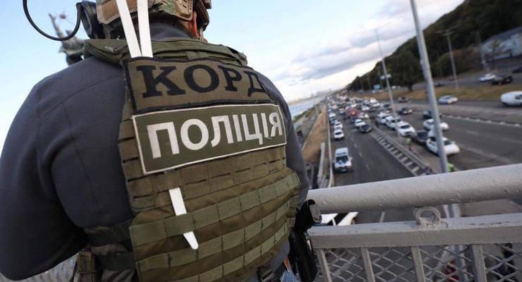 Стало известно имя и требования террориста, захватившего мост в Киеве - СМИ