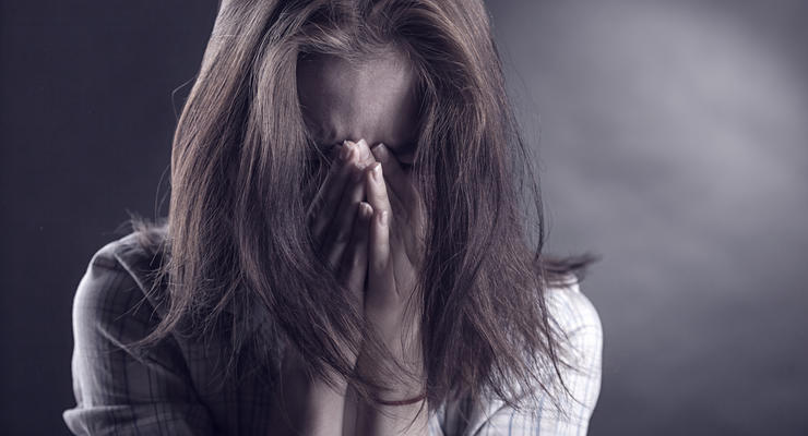 Под Винницей отец изнасиловал 12-летнюю дочь