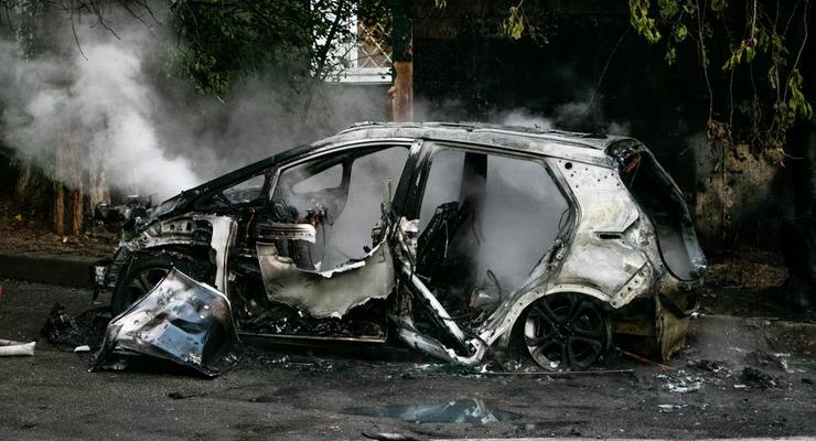 В Киеве после зарядки сгорел электрокар