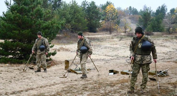 За 5 лет на Донбассе обезврежено почти 255 тыс. мин - Генштаб