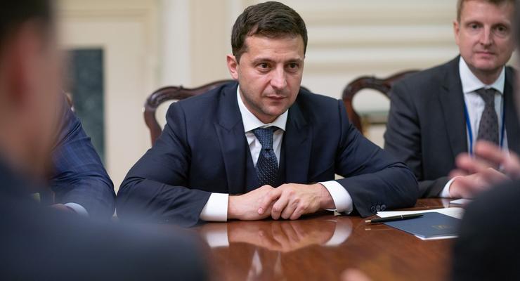 Зеленский провел краткие переговоры с Лавровым – СМИ