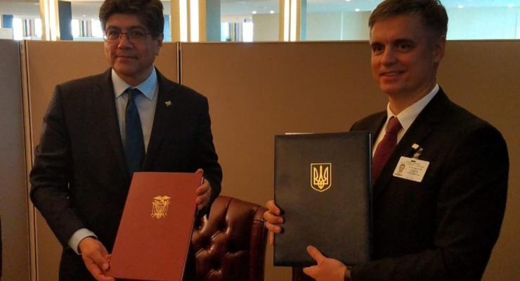 Украина подписала безвиз с еще одной страной