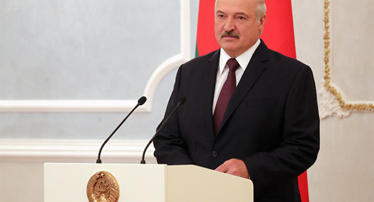 Лукашенко готов ввести войска на Донбасс