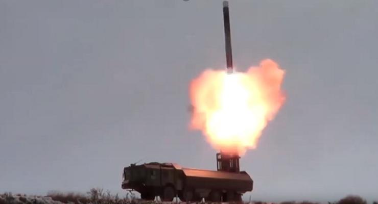 РФ запустила сверхзвуковую ракету у границы с США
