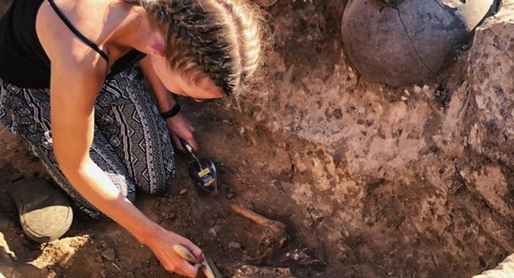 Запорожские археологи нашли захоронение скифского воина