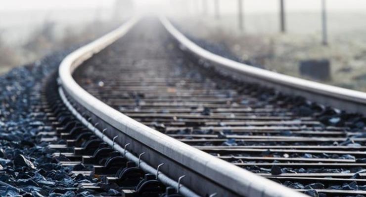 Тела троих людей нашли возле железной дороги в Запорожской области