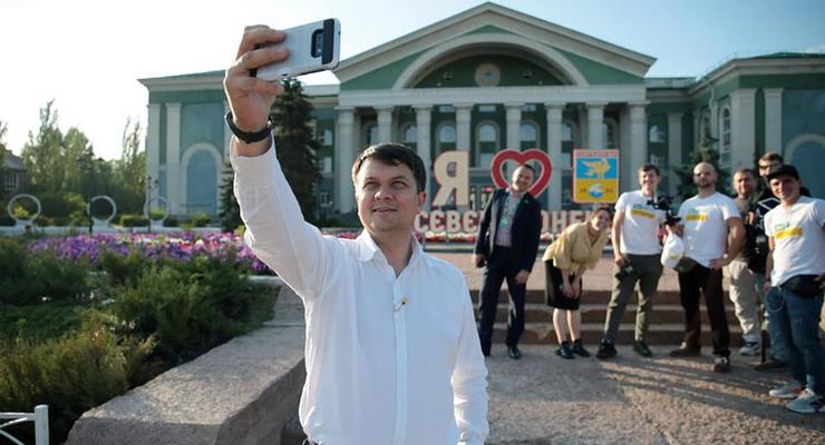 Разумков подтвердил, что покинет пост лидера партии