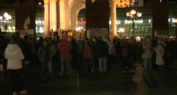 Формула Штайнмайера: киевляне собрались на Майдане