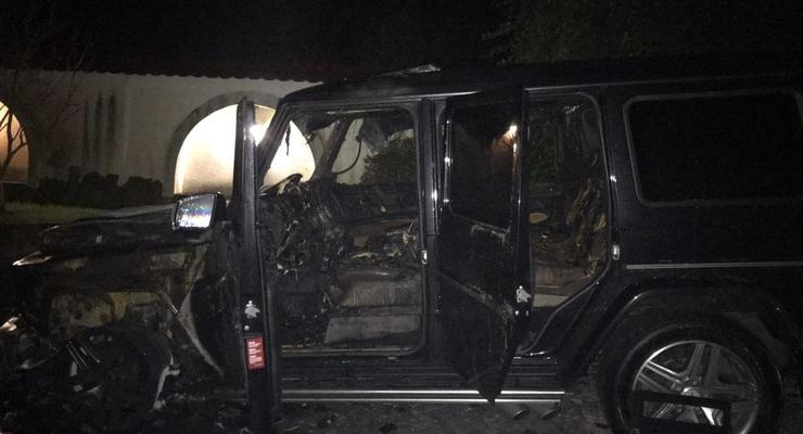 Под Ровно сожгли автомобиль депутата облсовета