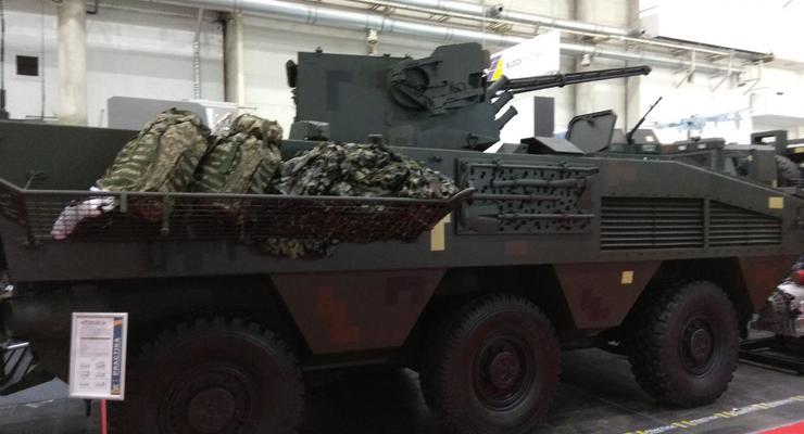 В Киеве представили новый БТР "Атаман-3" для морской пехоты