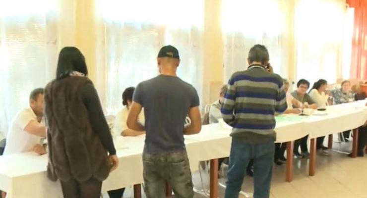 Украинцы с венгерскими паспортами массово пытались голосовать на выборах в Венгрии