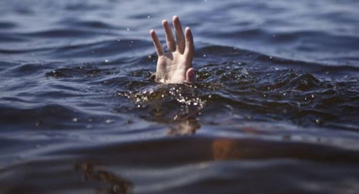 На Волыни исчезнувшего чиновника нашли мертвым в озере