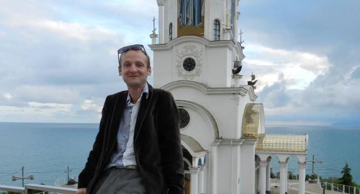 В Крыму избили и арестовали журналиста