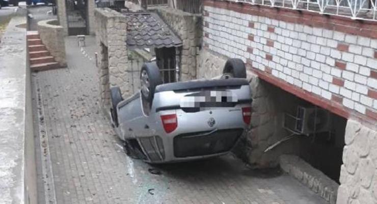 ДТП в Одессе: автомобиль перевернулся, пострадал пятилетний ребенок