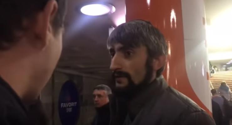 В сети появилось видео с антимайдановцем Топазом в метро Харькова