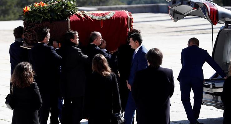 Зачем в Испании перезахоронили диктатора Франко