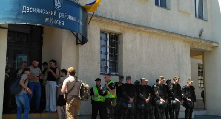 Суд объявил в розыск экс-депутата Крыма Шувайникова