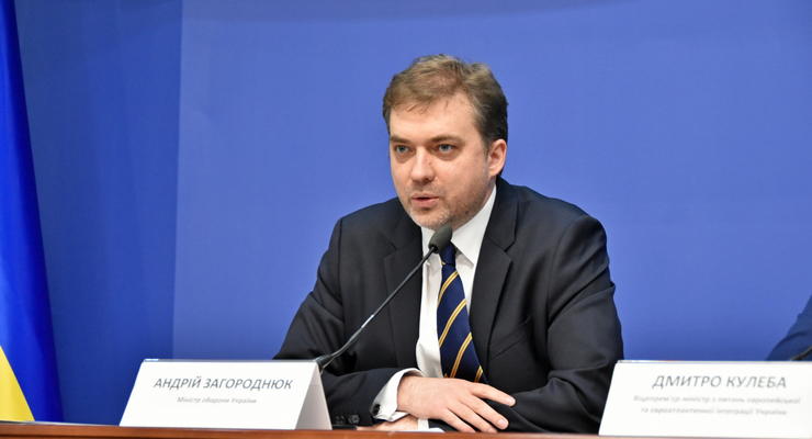 Министр обороны отреагировал на слова Климкина о нападении РФ