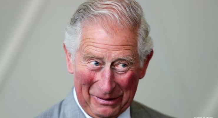 Принц Чарльз оказался втянут в скандал с поддельными картинами