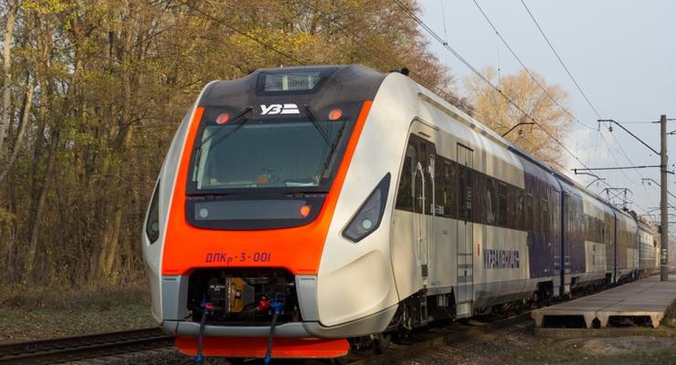 Крюковский завод показал новый украинский поезд