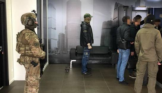 Обыски в "Парусе" связаны с хищениями на строительстве окружной дороги