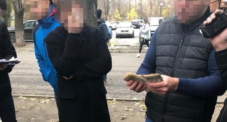 В Харькове чиновников Госэкоинспекции поймали на взятке в 250 тысяч