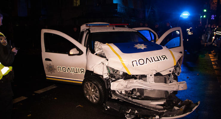 ДТП с полицией в Киеве: пострадали четыре человека