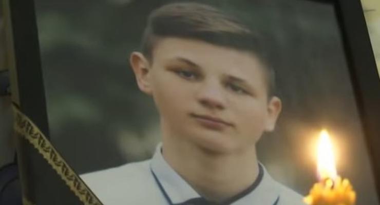 Нет половины черепа: Правоохранители лгут о "несчастном случае" со школьником в Прилуках