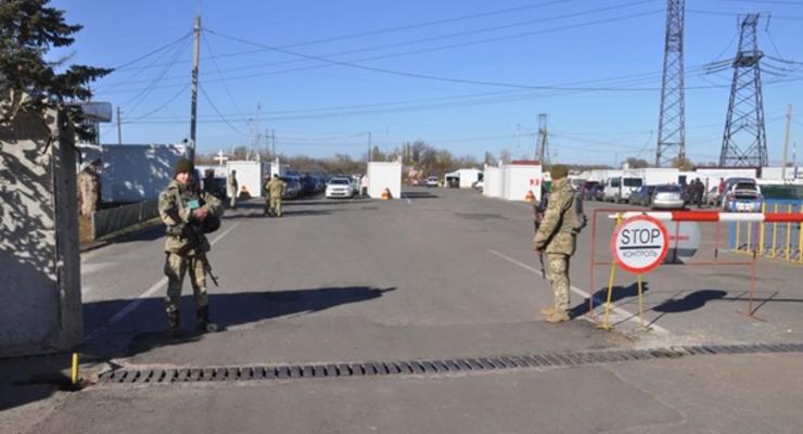 Пункт пропуска Каланчак на админгранице с Крымом приостановит работу