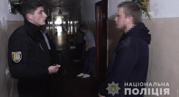 Драка в общежитии под Одессой: Один человек в реанимации