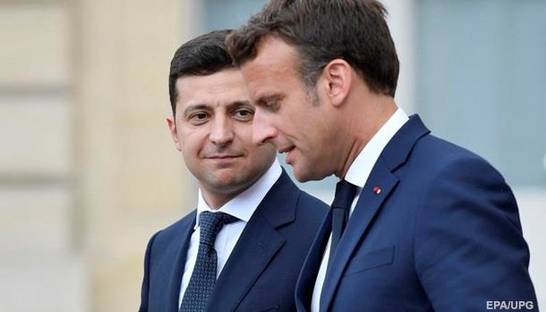 В ОП сообщили подробности разговора с Макроном