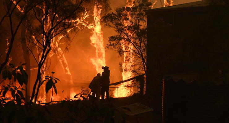 Сидней затянуло дымом из-за масштабного лесного пожара