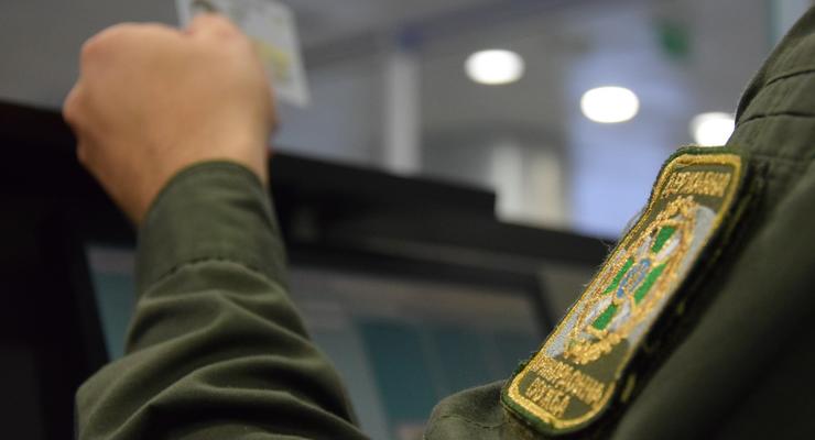 В Борисполе иранец порвал свой паспорт и прикинулся испанцем