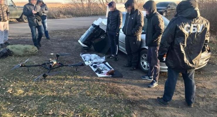 Контрабандисты пытались отправить 5 кг каннабиса в РФ дроном