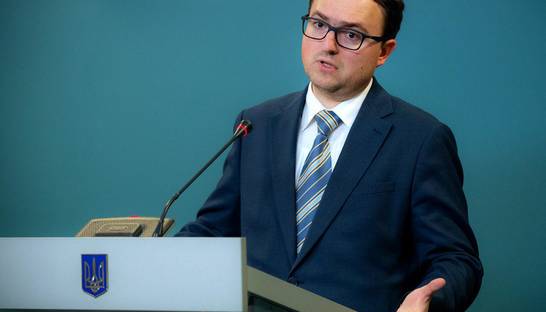 Никто не собирается сдавать Крым – представитель Зеленского