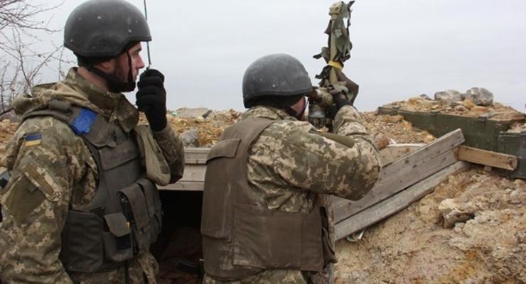 Сепаратисты семь раз за сутки обстреляли силы ООС