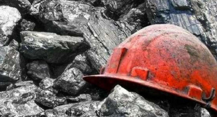 Из-за инициированного Грусом импорта электроэнергии из РФ шахтеры "Львовуголь" уже месяц без зарплат