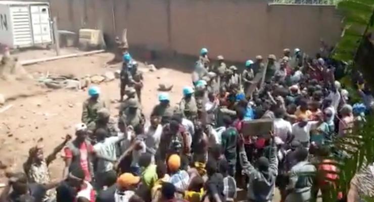 В ДР Конго штурмуют базу ООН: есть погибшие