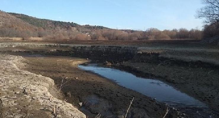 Природа протестует: В Крыму пересохло Симферопольское водохранилище