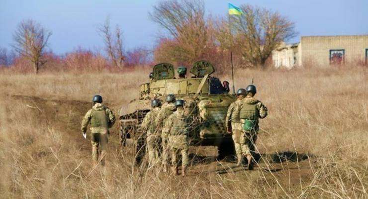 Сутки на Донбассе: Девять обстрелов, потерь нет