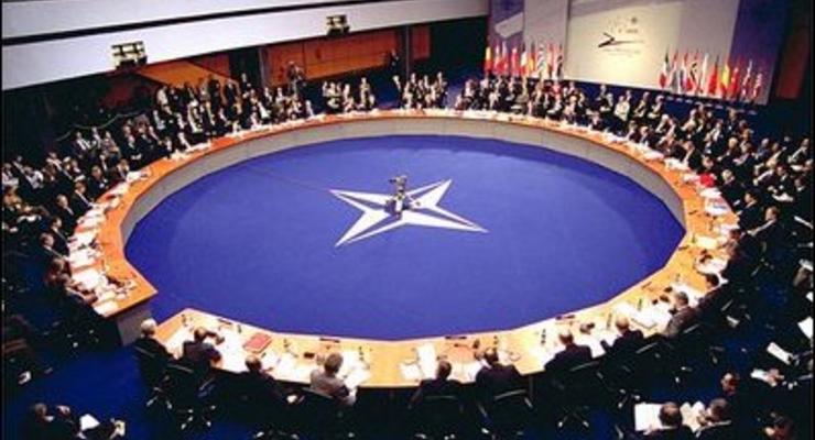 РФ или террористы: В НАТО никак не определятся с главным врагом