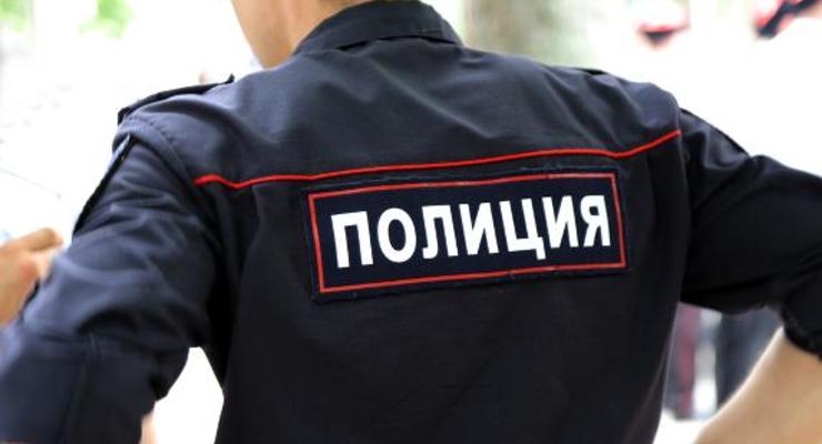Пьяный крымчанин протащил полицейского на капоте