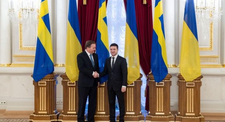 В Киеве Зеленский встретился с премьером Швеции Левеном