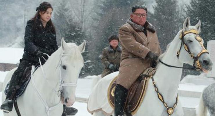 Ким Чен Ын проехался на коне, чтобы "поднять революционный дух"