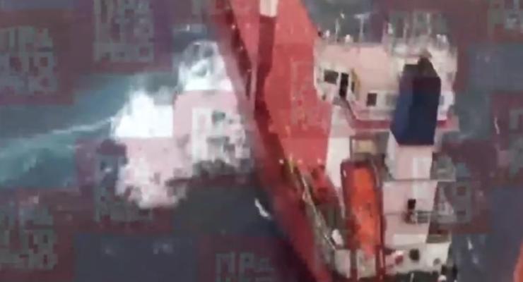 Кораблекрушение у берегов Греции: украинский экипаж спасен
