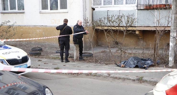 В Киеве 14-летний школьник выбросился из окна 10 этажа