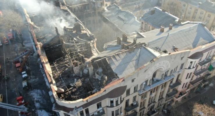 Пожар в Одессе: Завотделением, увидев дым кабинете, заперла дверь