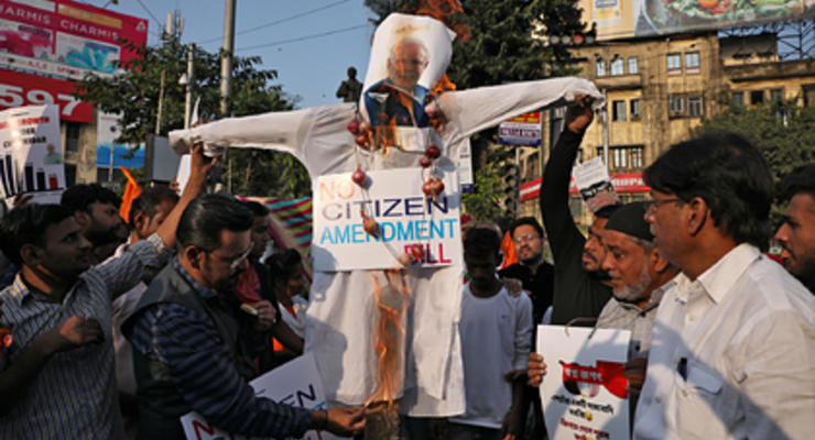 В Индии вспыхнули протесты из-за выдачи гражданства немусульманам