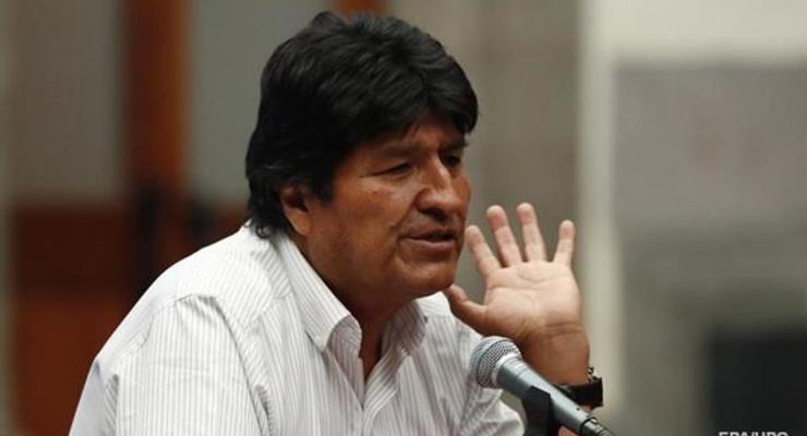 Беглого президента Боливии решили арестовать