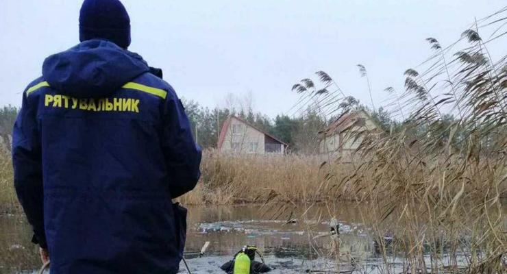 Под Киевом двое рыбаков погибли, провалились под лед на озере